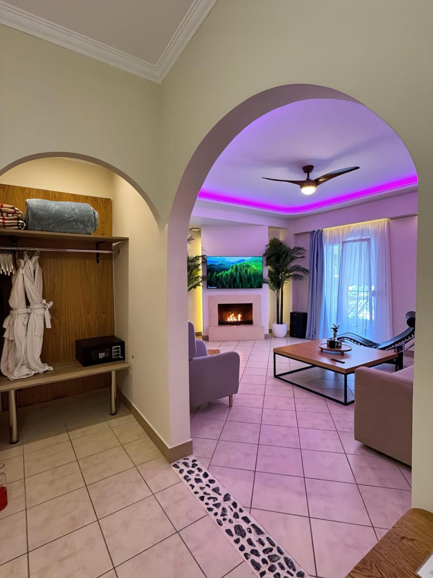 Panorama Suites & Spa - Adults Only Stómion Kamer foto